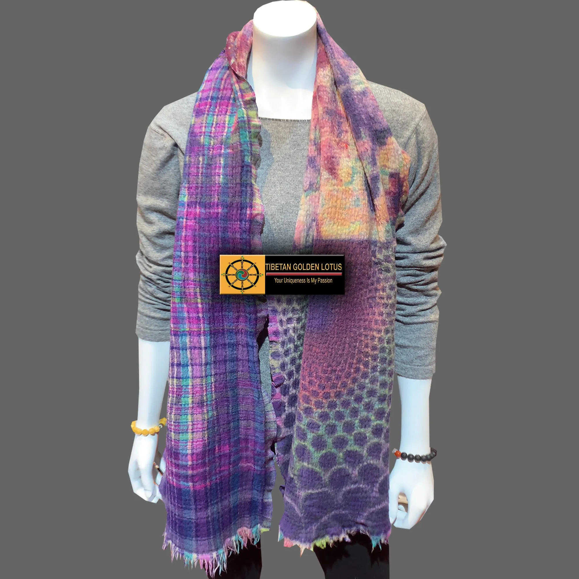 Boiled wool shawl, a neck wrap