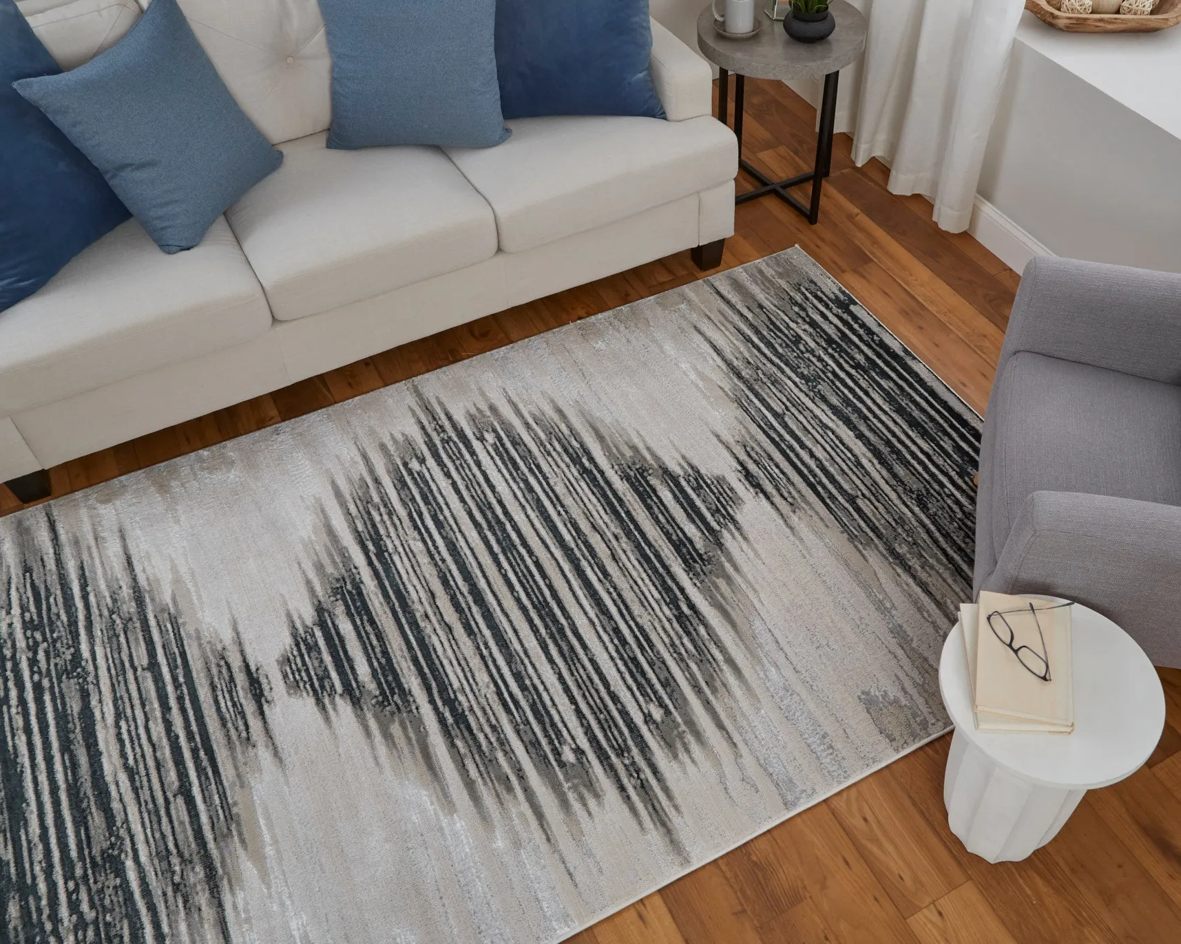 Micah 69439LRF Black/Silver Rug