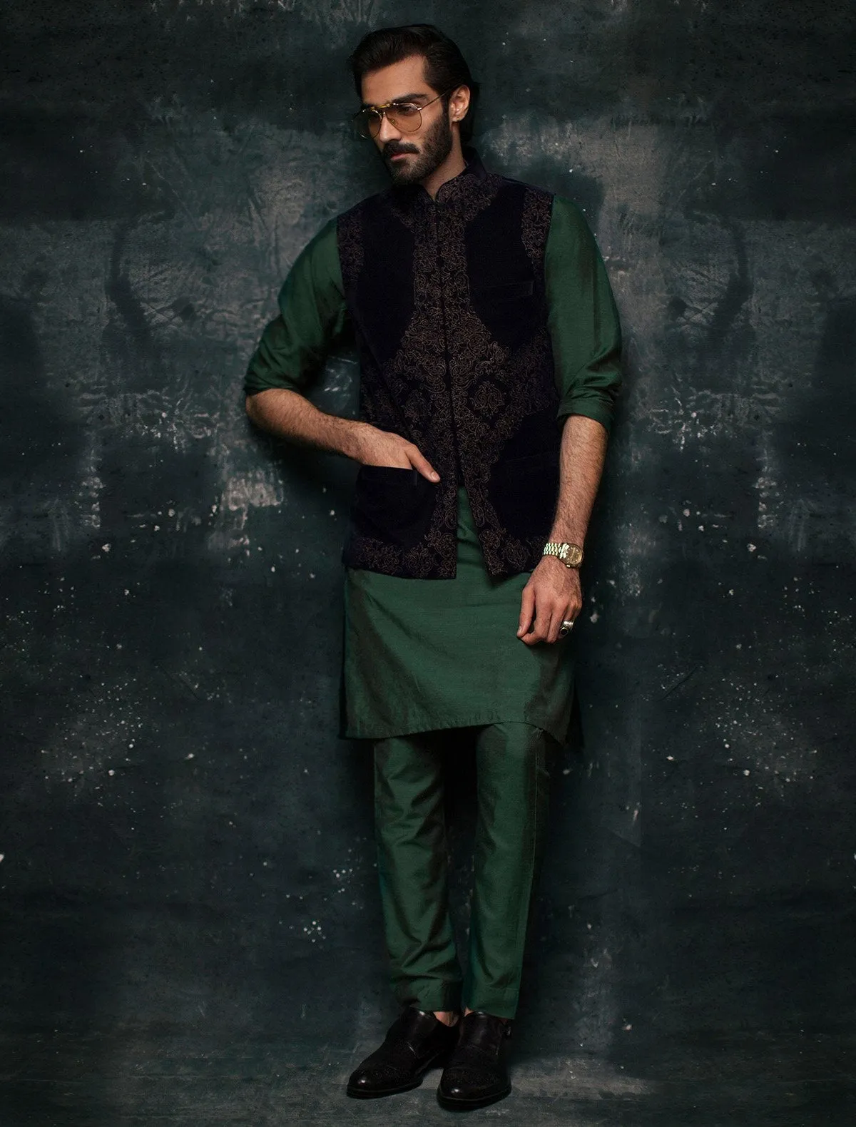 NAVY BLUE VELVET WAISTCOAT